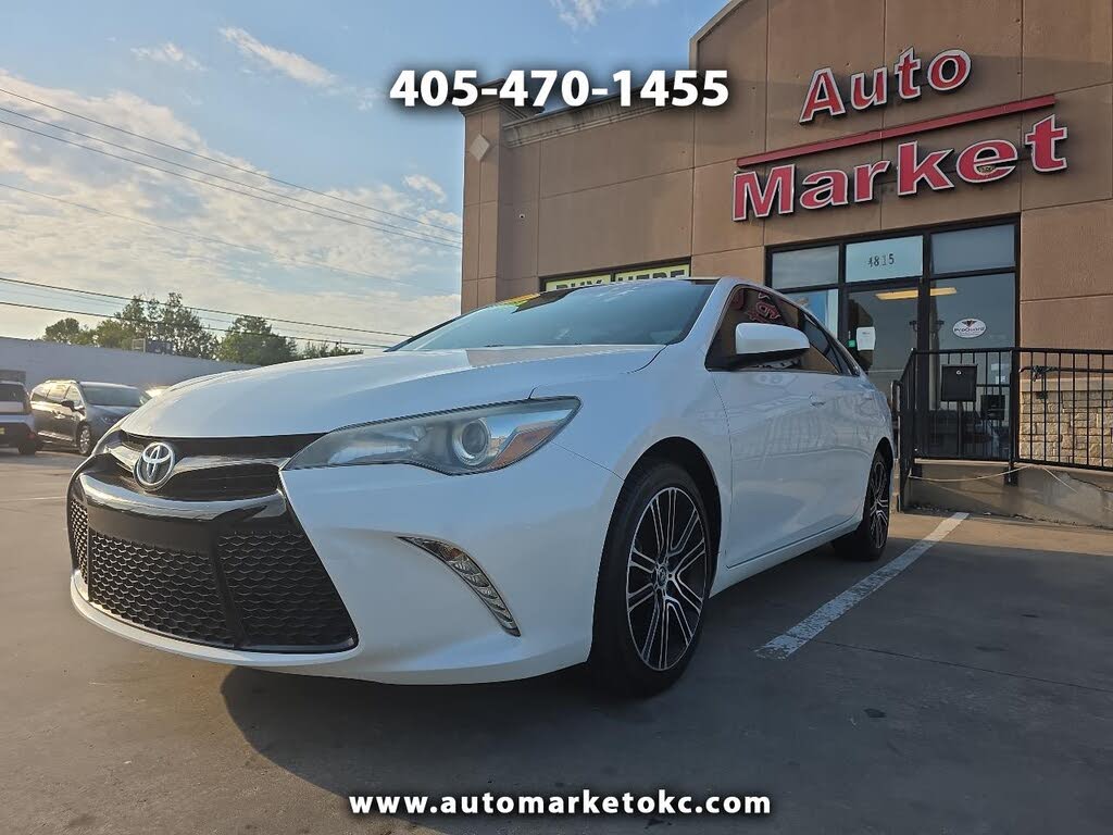 2016 Toyota Camry XSE