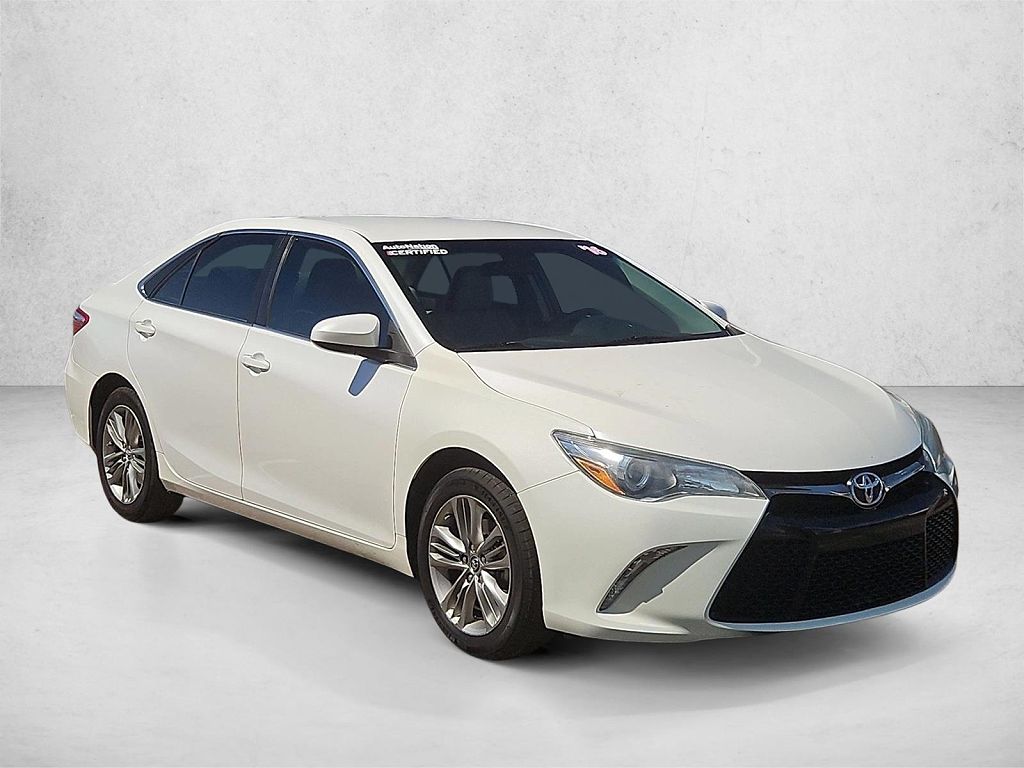 2016 Toyota Camry XSE