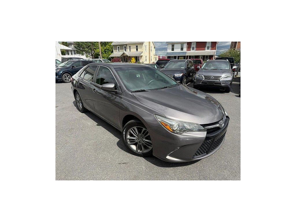 2016 Toyota Camry XSE