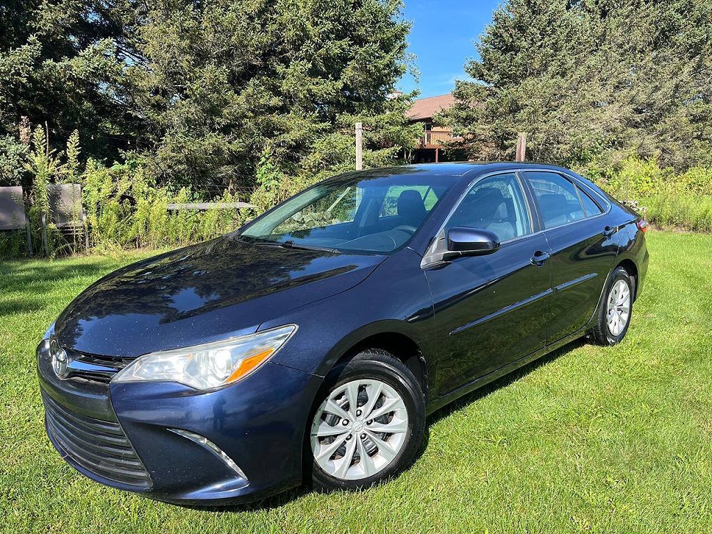 2016 Toyota Camry XSE