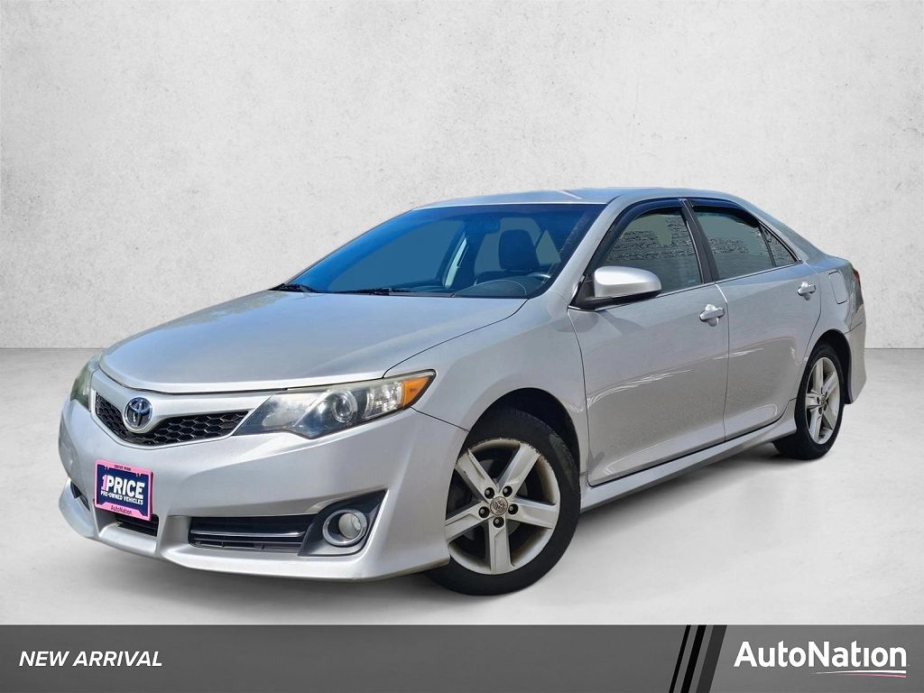 2013 SE in Classic Silver Metallic, 69,806 miles for sale in Renton, WA