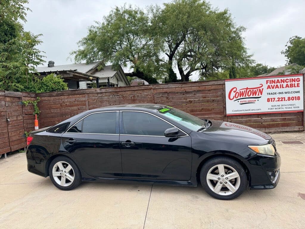 2014 Toyota Camry SE Sport