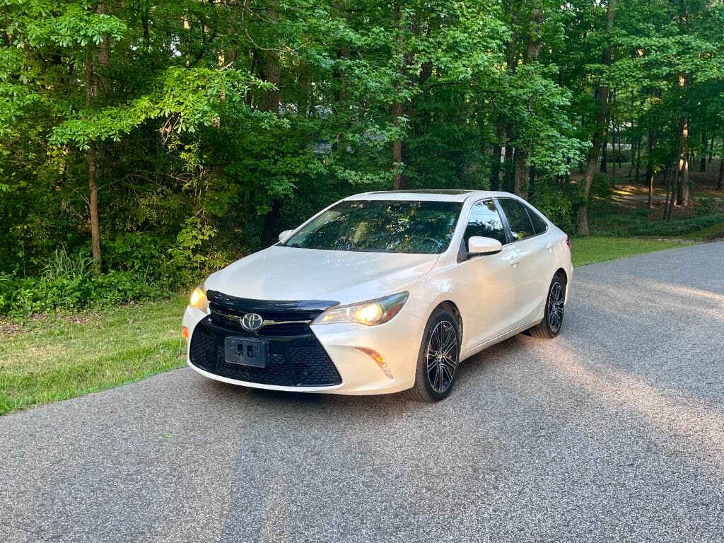 2016 Toyota Camry XSE