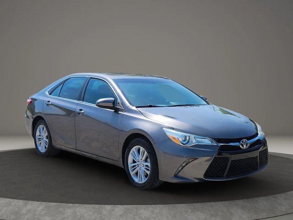 2016 Toyota Camry XSE