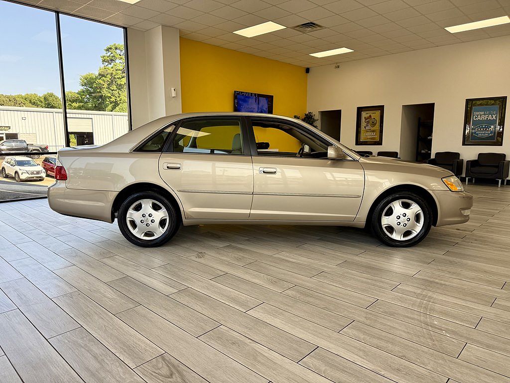 2004 Toyota Avalon XLS