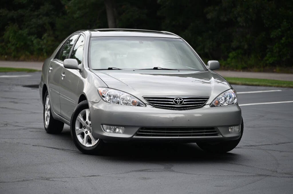 2005 Toyota Camry LE V6