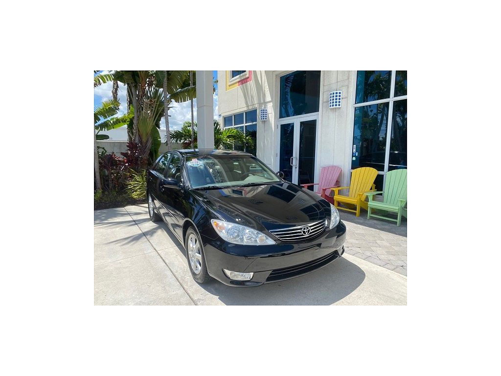2005 Toyota Camry LE V6