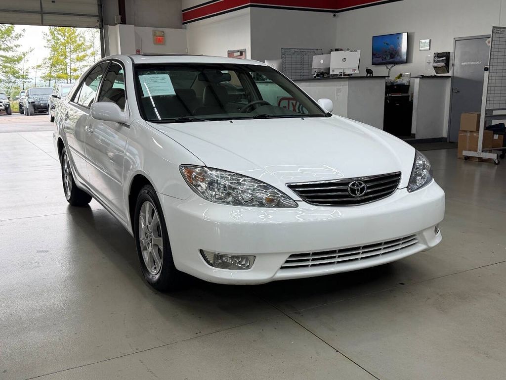 2005 Toyota Camry XLE V6