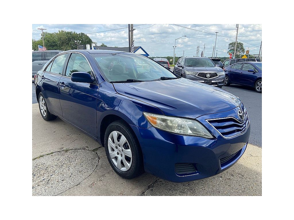 2011 Toyota Camry 4dr Sdn DX Auto