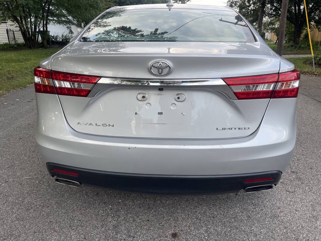 2013 Toyota Avalon XLE