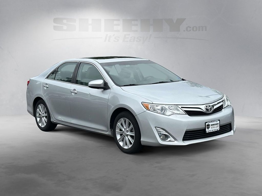 2014 Toyota Camry SE