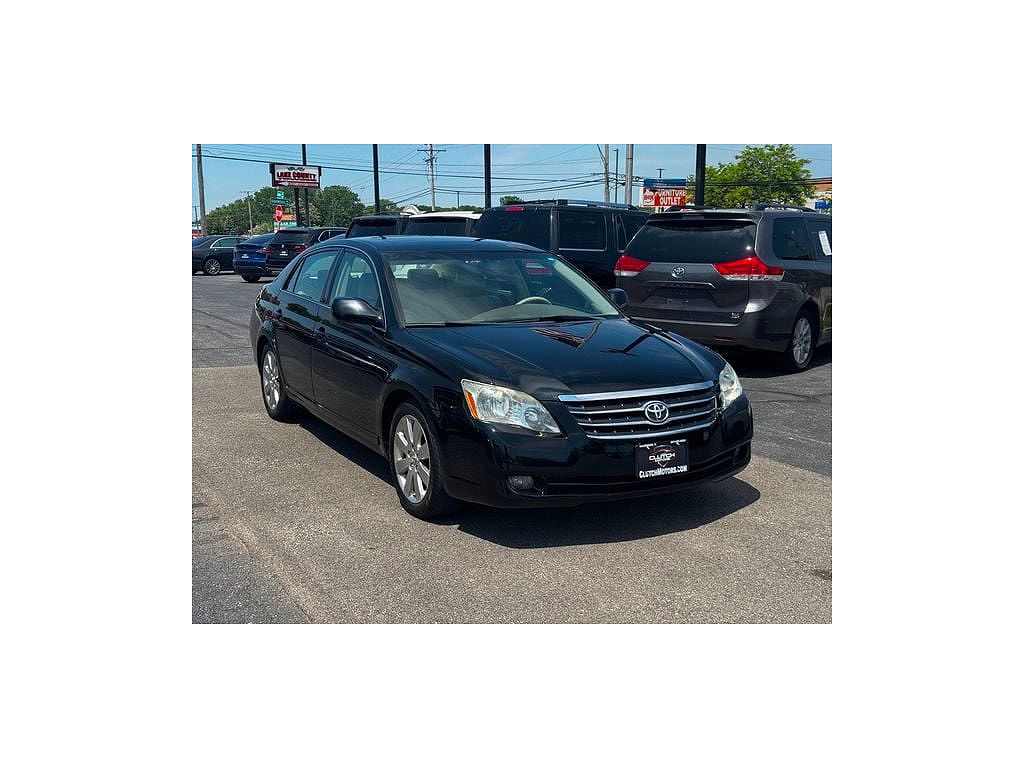 2005 Toyota Avalon XLS