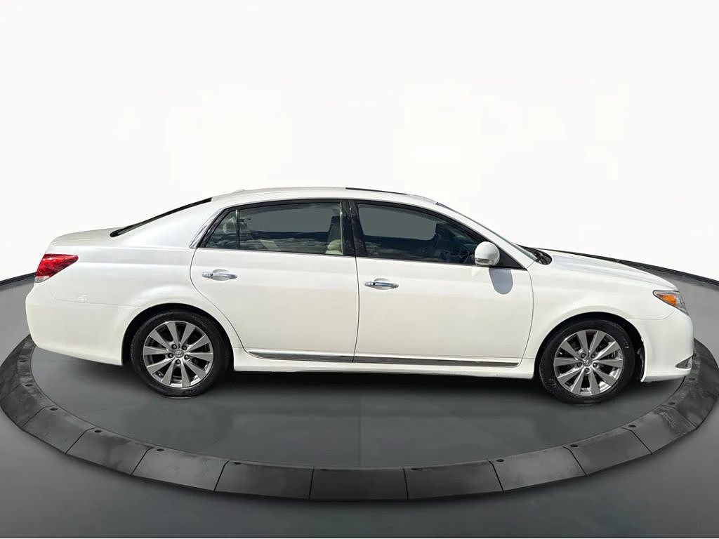 2011 Toyota Avalon