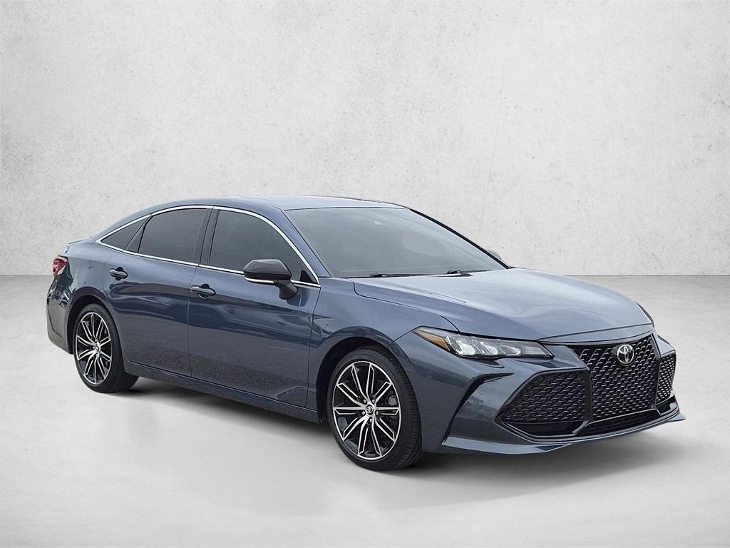 2019 Toyota Avalon XLE