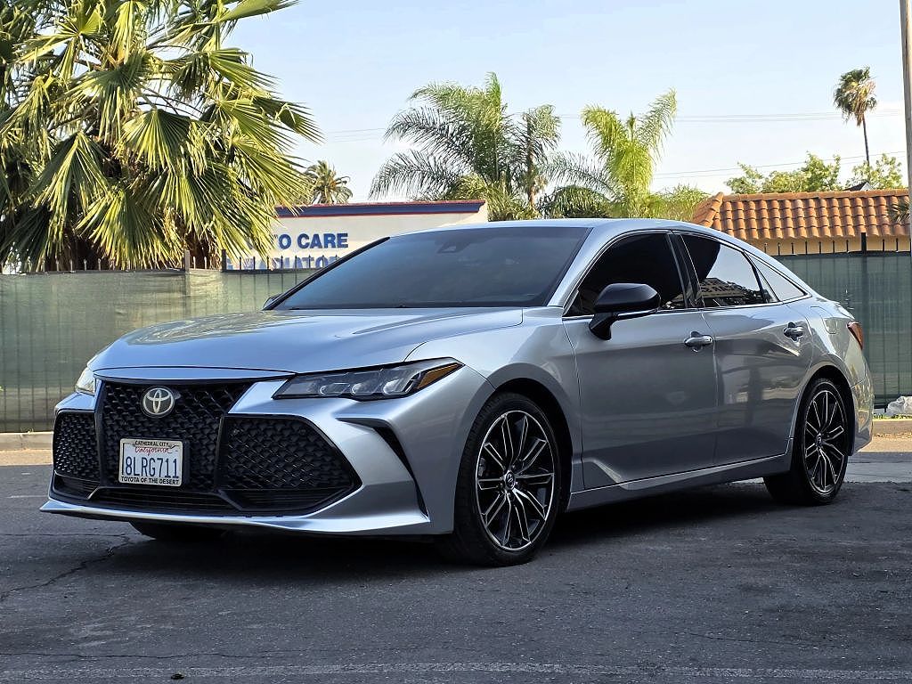 2019 Toyota Avalon XLE