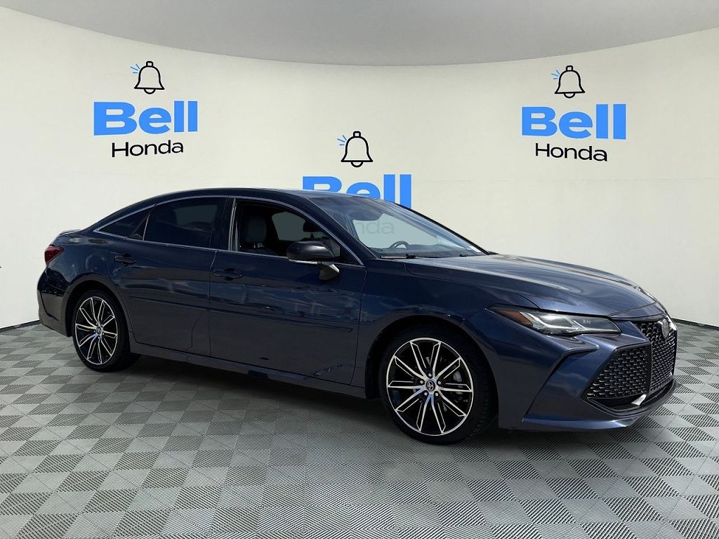 2019 Toyota Avalon XSE