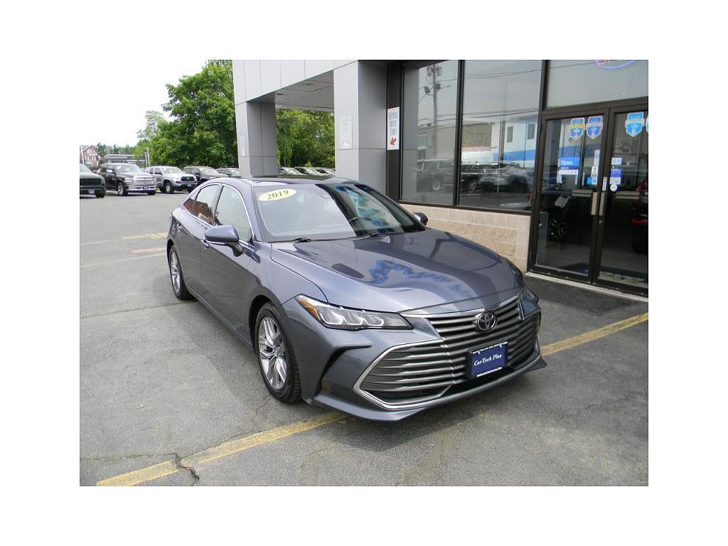 2019 Toyota Avalon XSE
