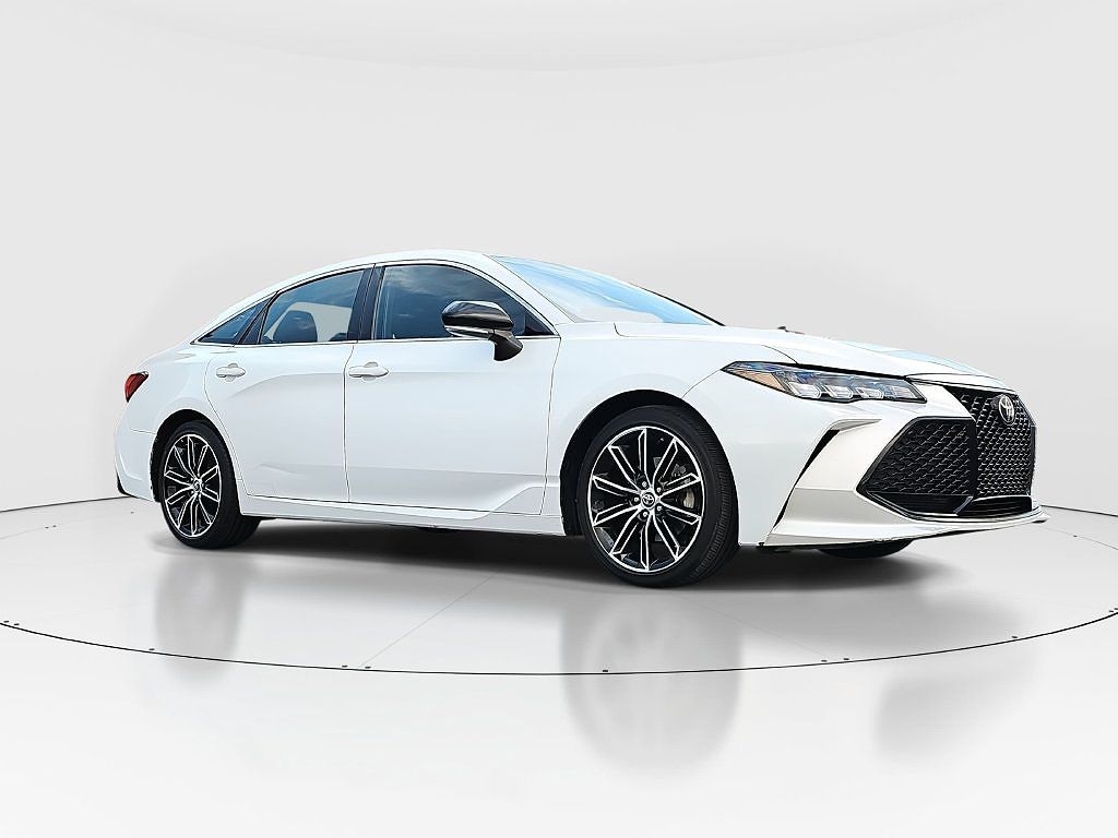 2019 Toyota Avalon XLE