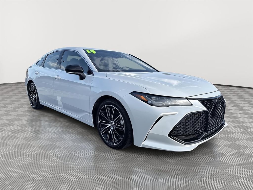 2019 Toyota Avalon XSE