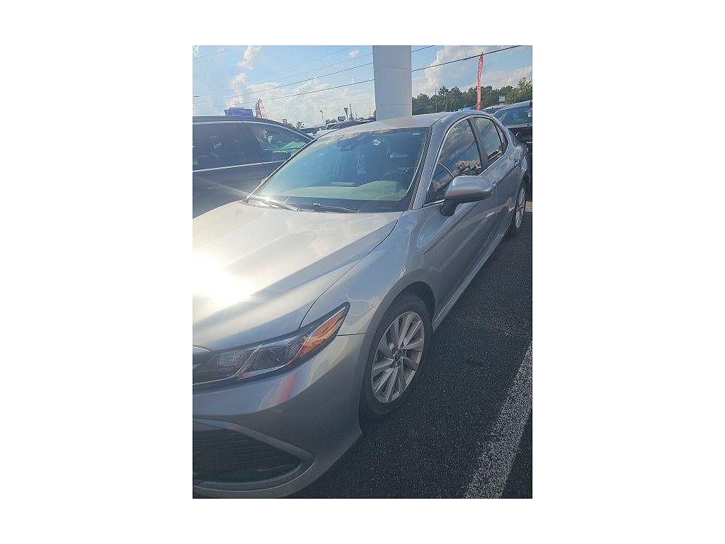2021 Toyota Camry LE