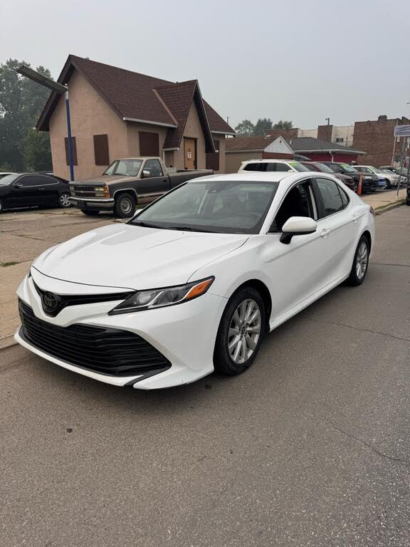 2020 Toyota Camry LE