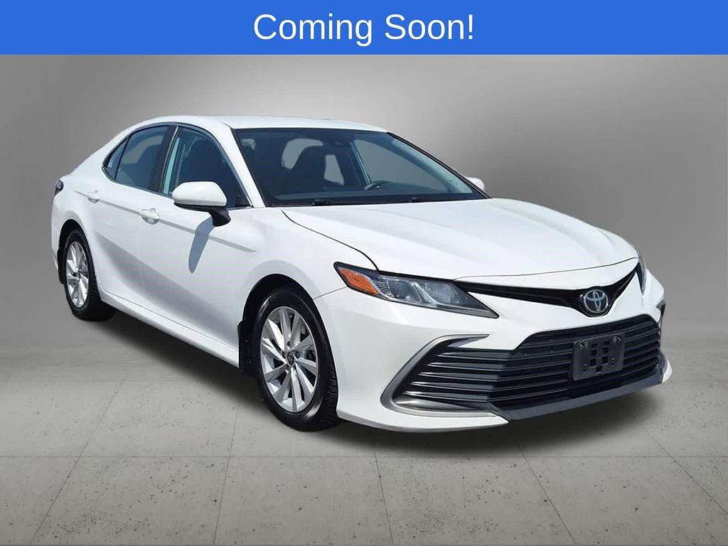 2022 Toyota Camry LE