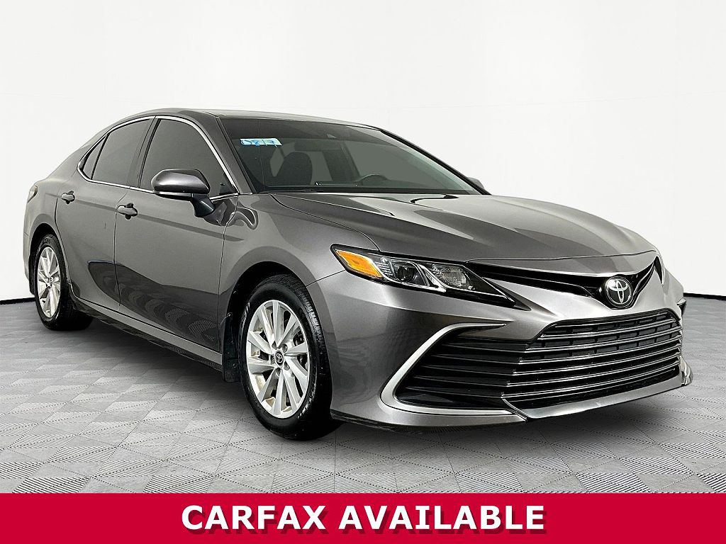 2024 Toyota Camry LE