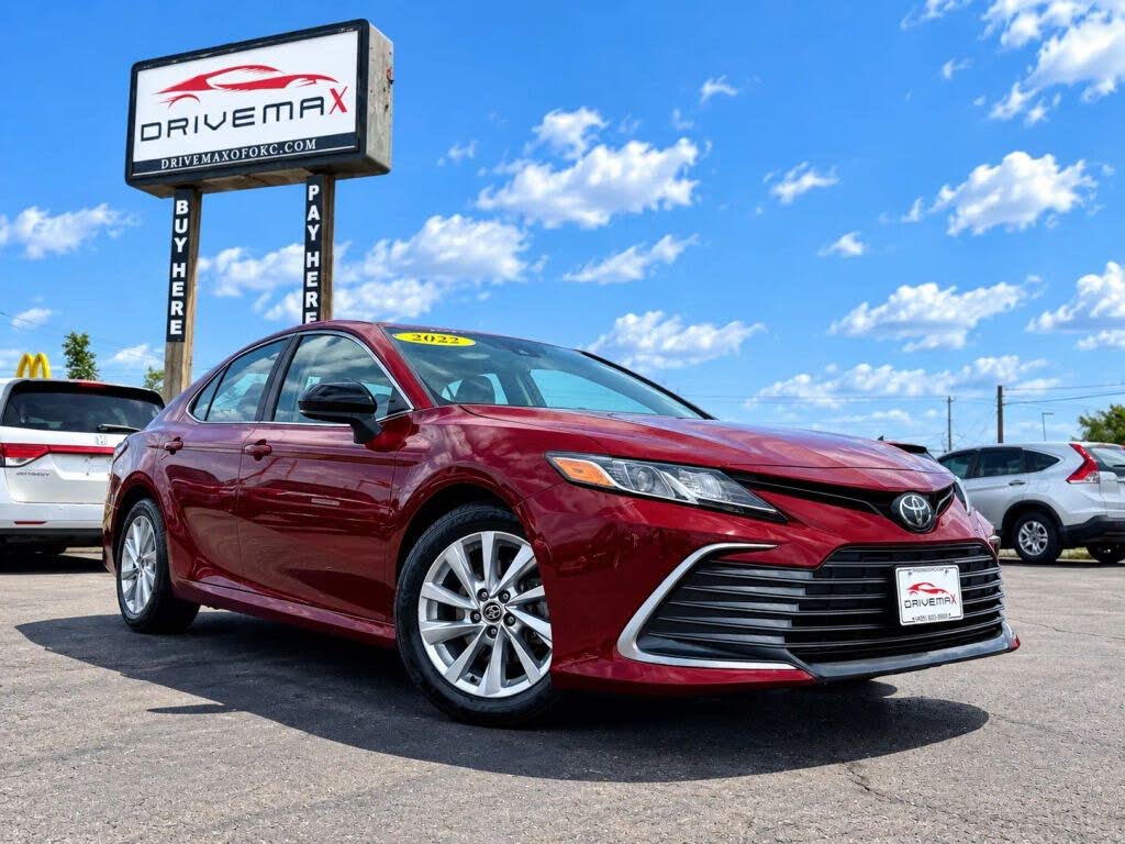 2022 Toyota Camry LE