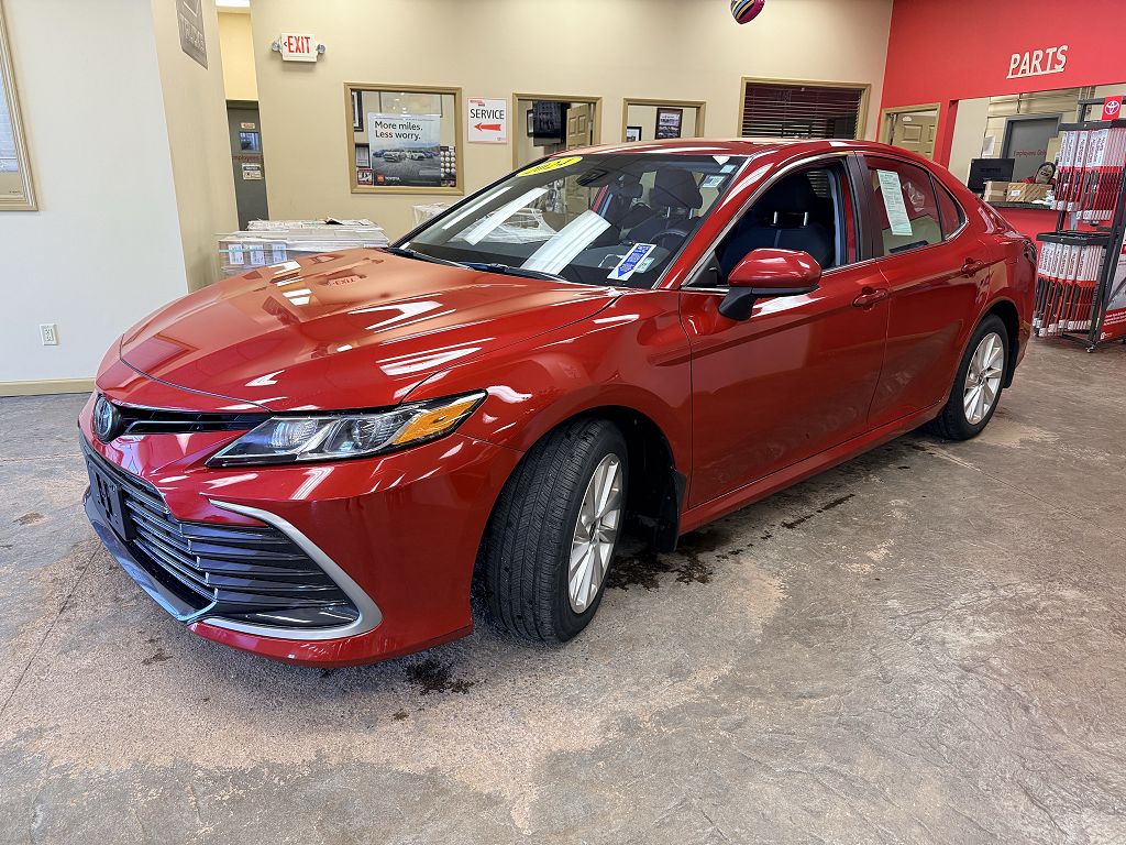 2024 Toyota Camry LE