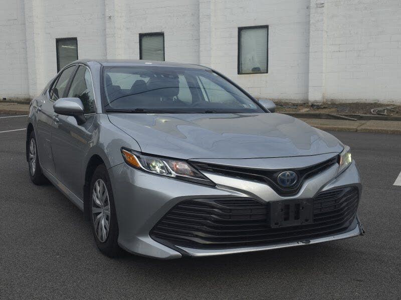 2020 Toyota Camry Hybrid LE