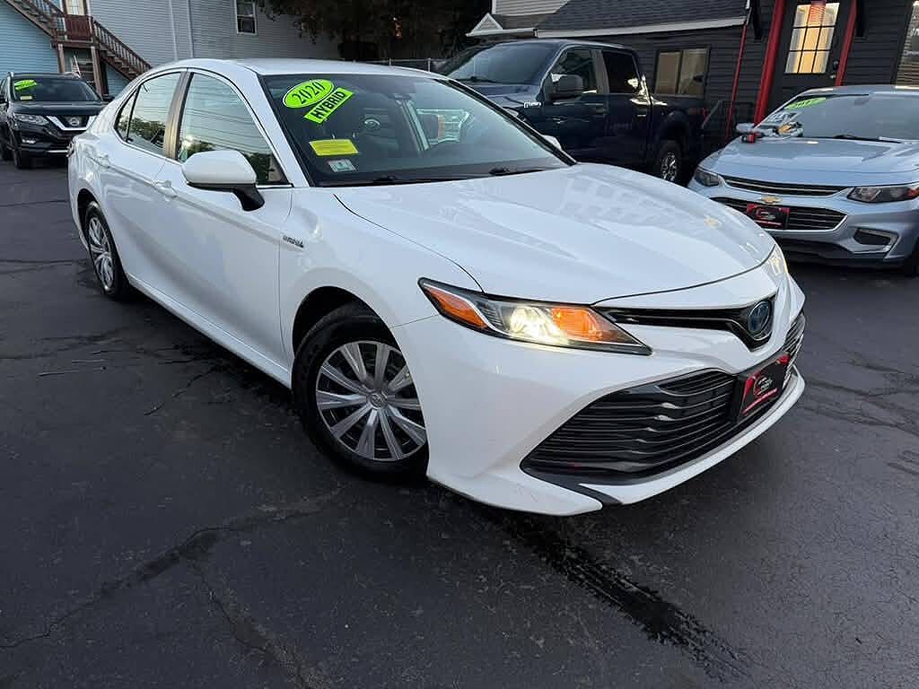 2020 Toyota Camry Hybrid LE