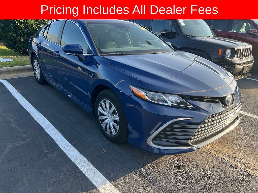 2024 Toyota Camry Hybrid LE