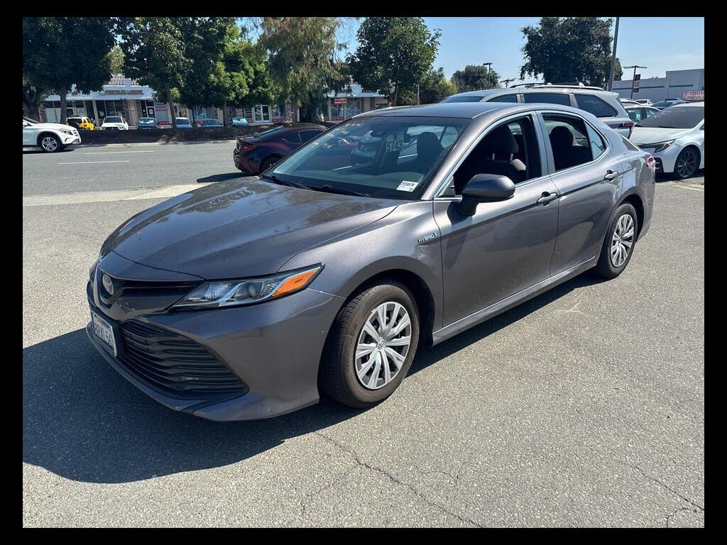 2020 Toyota Camry Hybrid LE