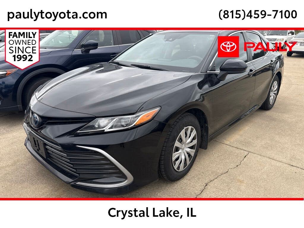 2022 Toyota Camry Hybrid LE