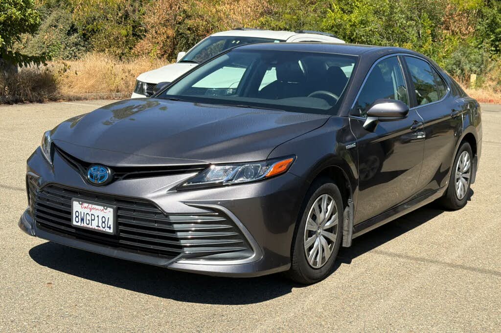 2021 Toyota Camry Hybrid LE