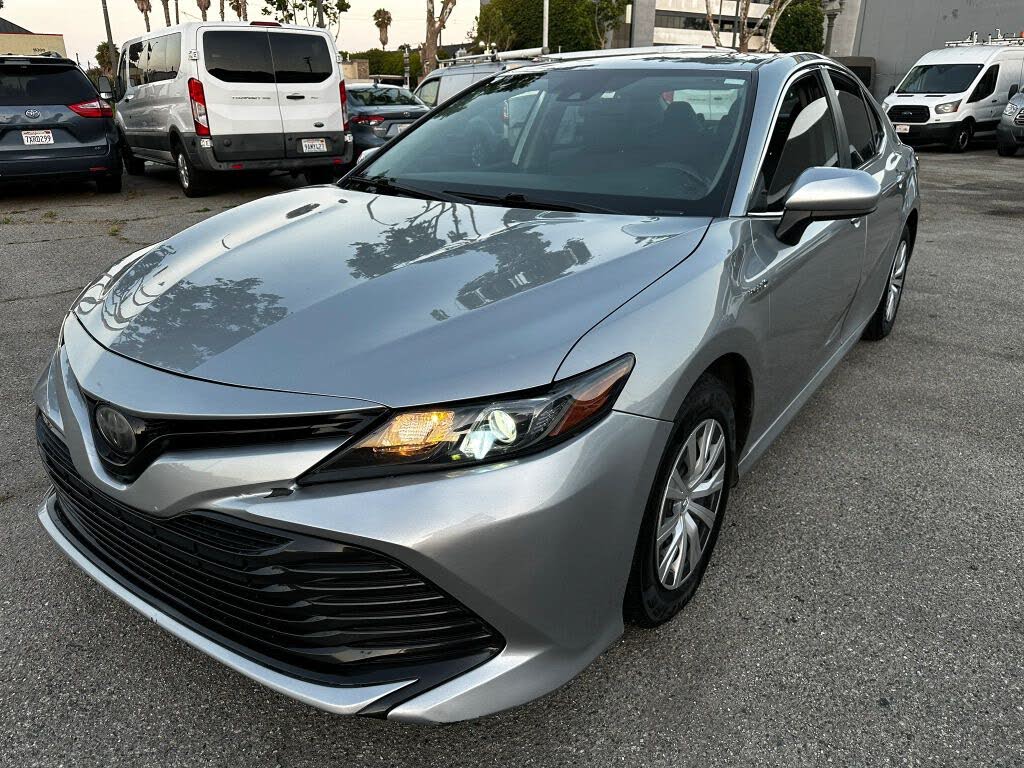 2020 Toyota Camry Hybrid LE