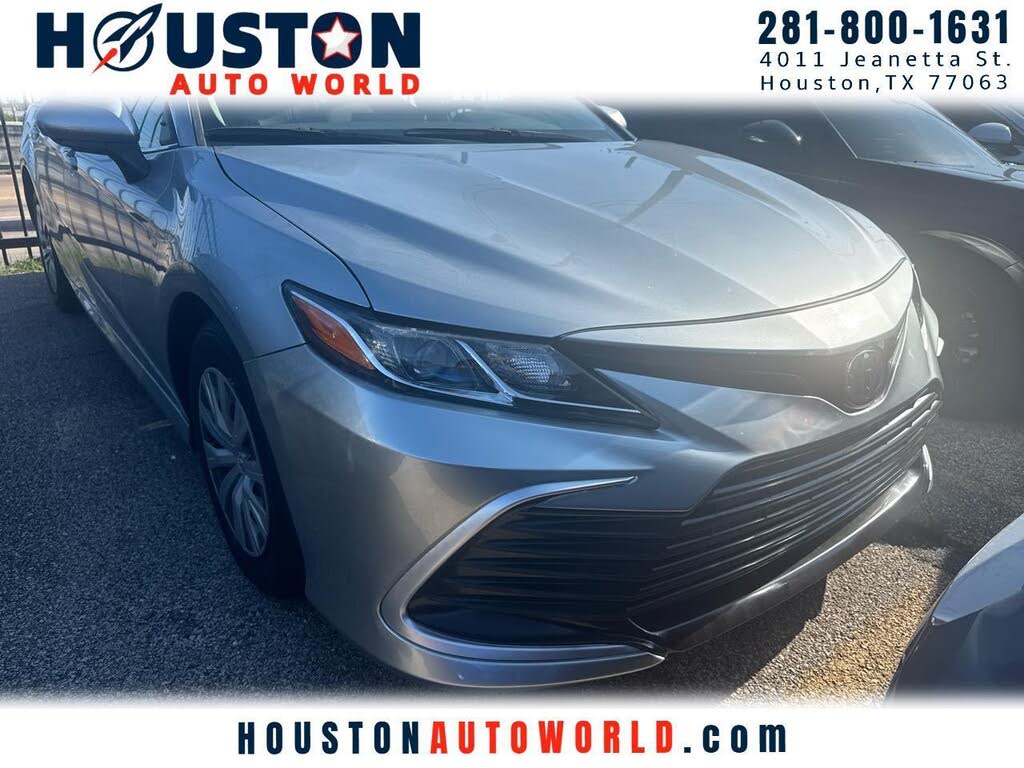 2023 Toyota Camry Hybrid LE