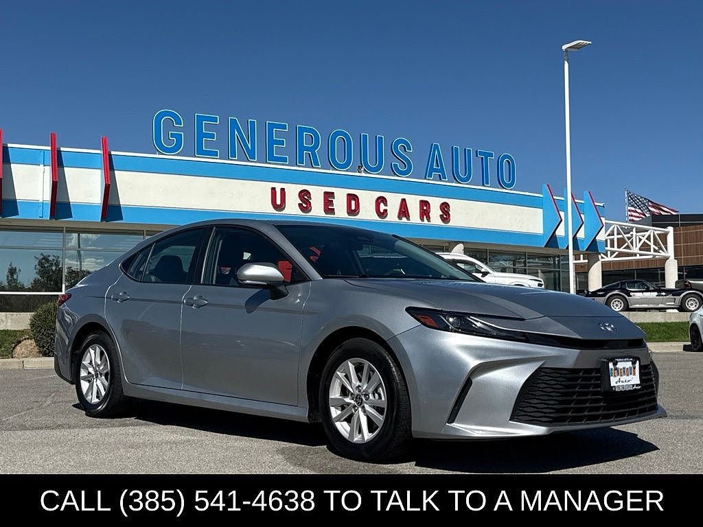 2025 Toyota Camry LE