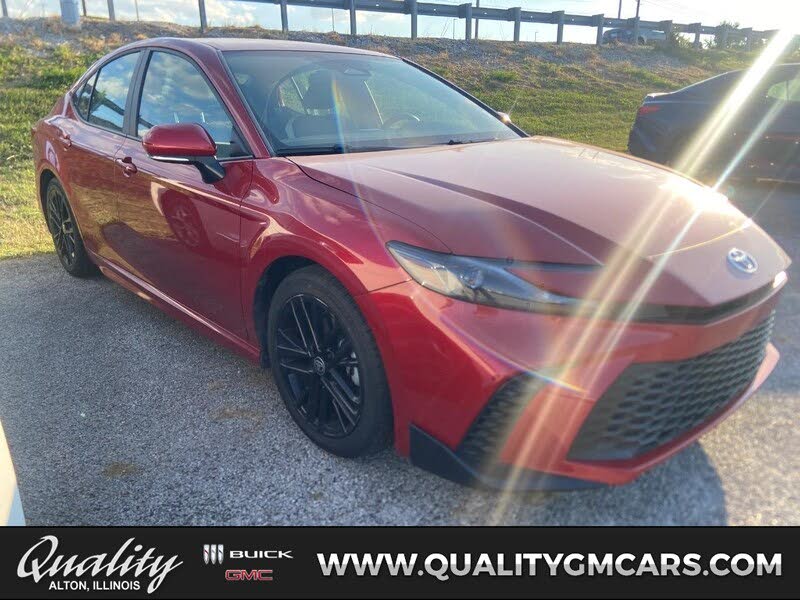 PRE-OWNED 2025 TOYOTA CAMRY HYBRID photo 1