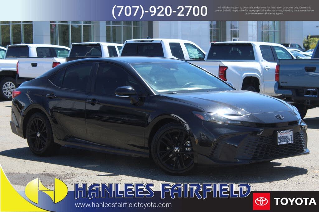 2025 Toyota Camry SE