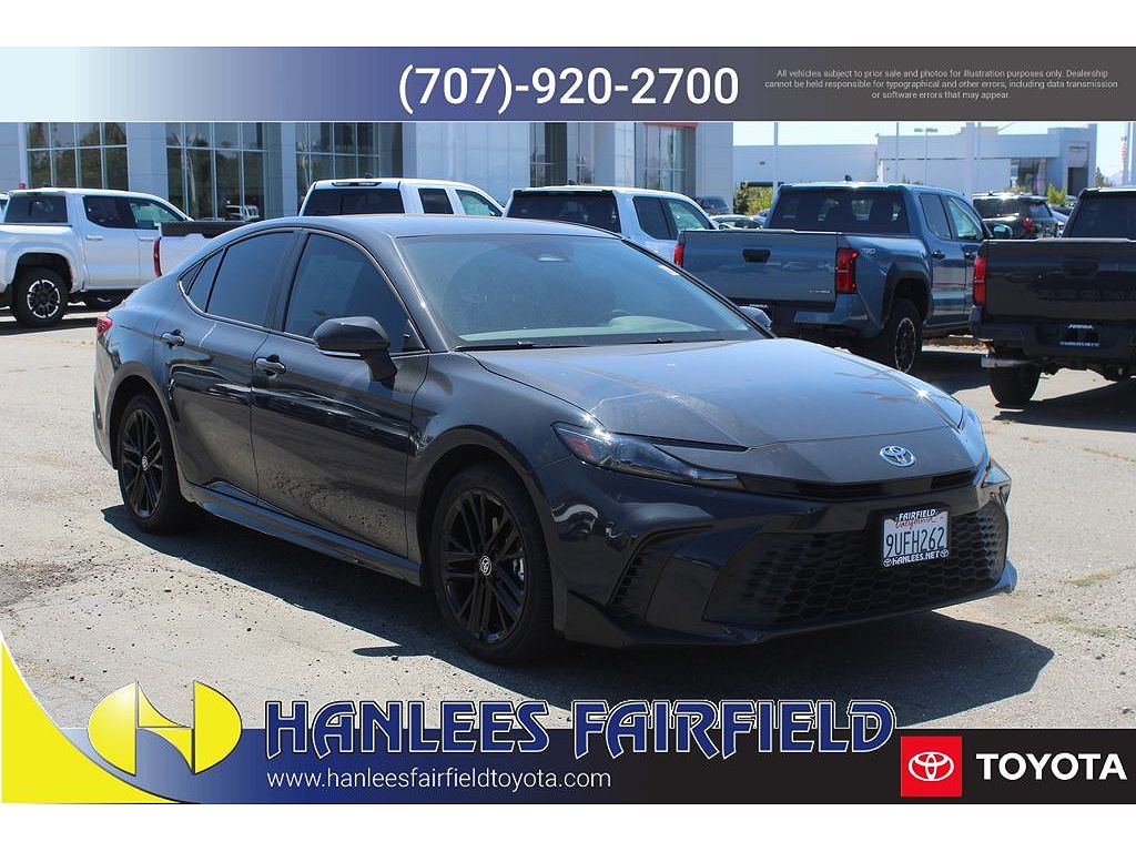 2025 Toyota Camry LE
