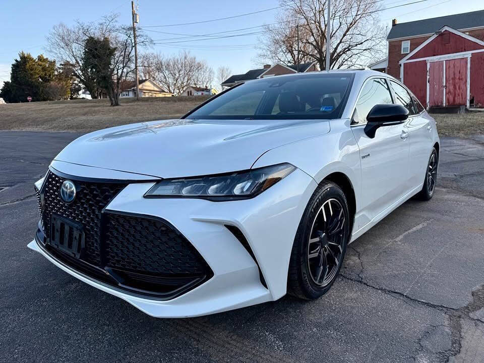 2021 Toyota Avalon Hybrid XSE