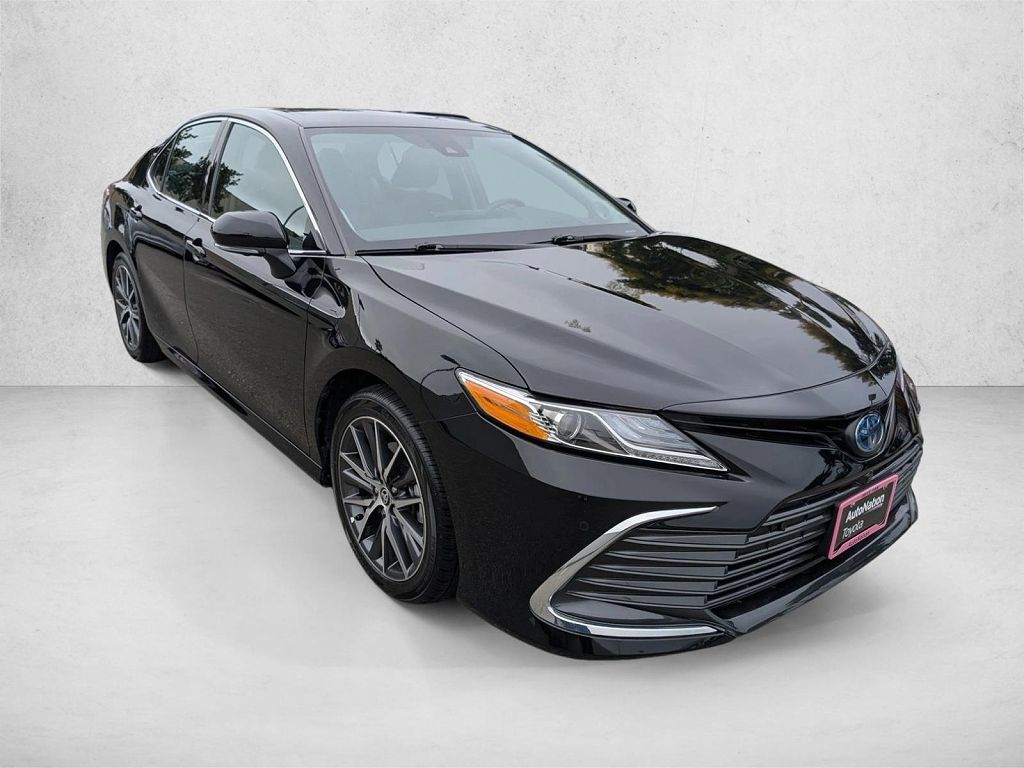 2023 Toyota Camry XLE