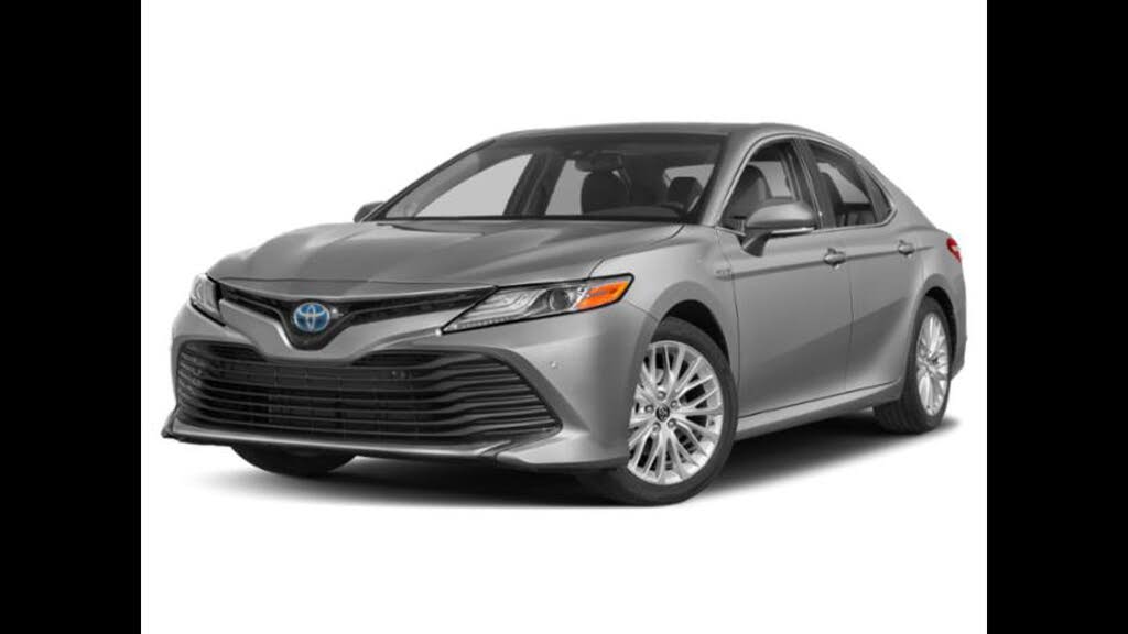 2020 Toyota Camry Hybrid XLE