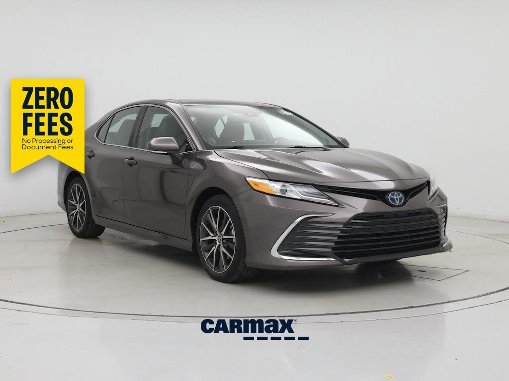 2023 Toyota Camry Hybrid XLE