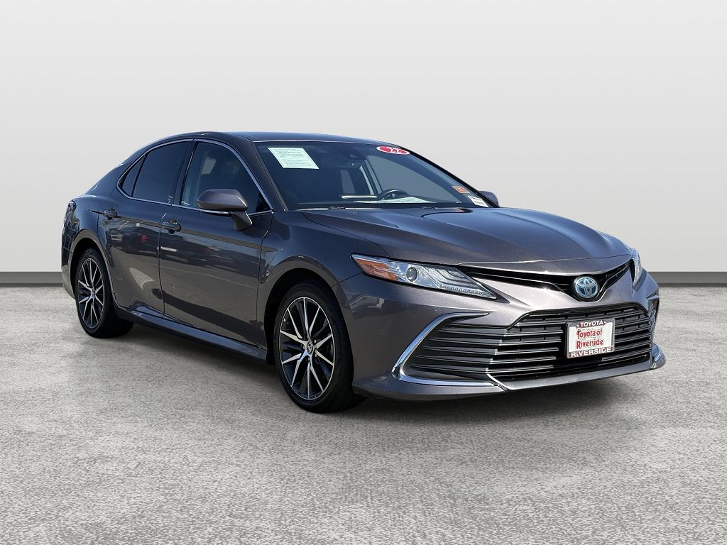 2022 Toyota Camry XLE