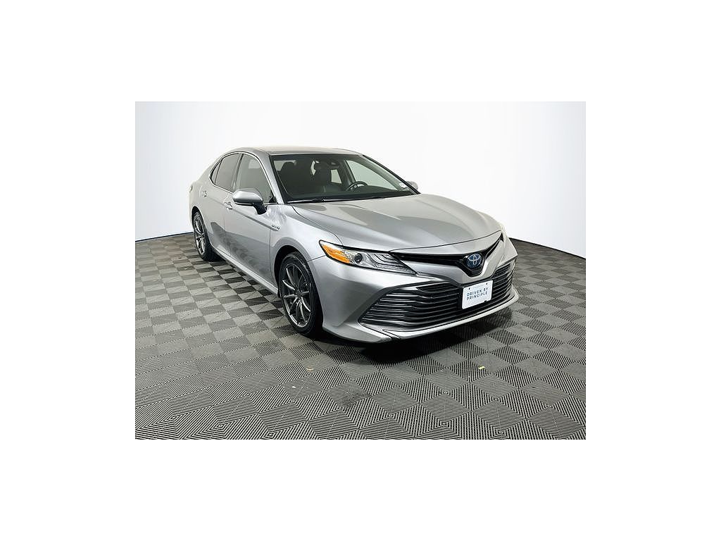 2020 Toyota Camry XLE