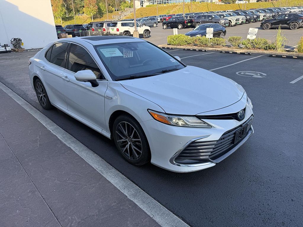 2021 Toyota Camry XLE