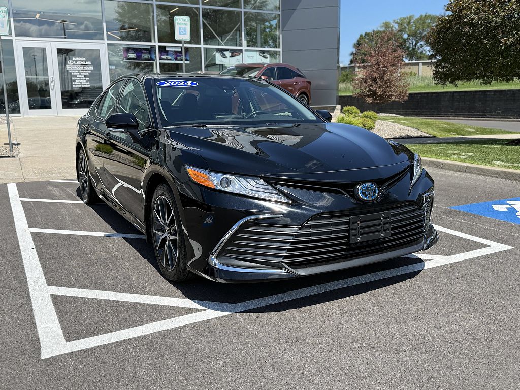 2024 Toyota Camry XLE
