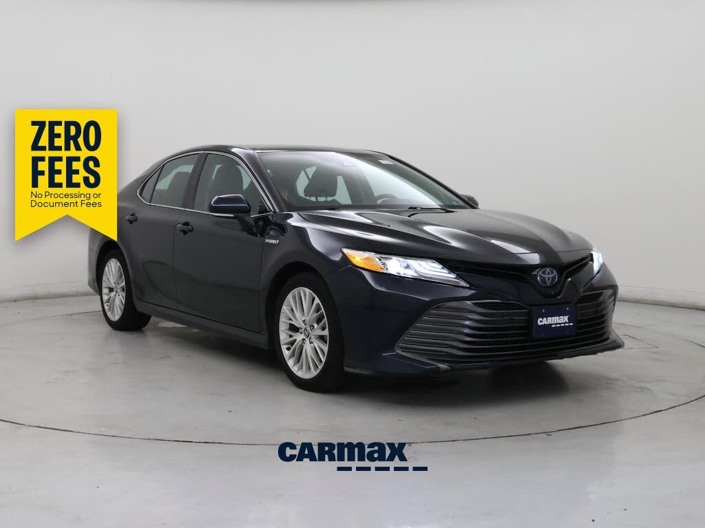 2020 Toyota Camry Hybrid XLE